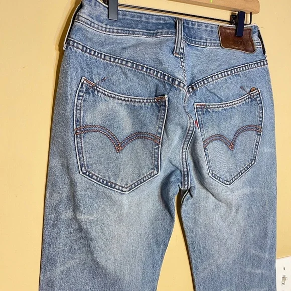 Levi's Curve Women's Blue Jeans - Picture 3 of 16